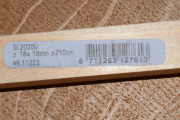spruce strip 18x18 mm - 2.10m