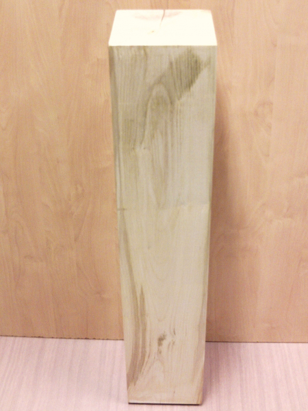 wood pillar No. 17